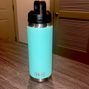 RAMBLER® 26 OZ TUMBLER WITH COLOR SEAFOAM